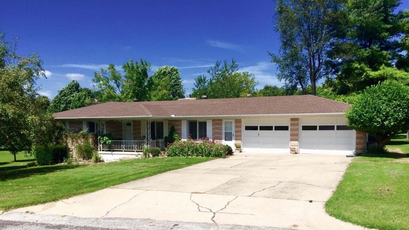 320 Hazel St, Monett, MO 65708 photo 1