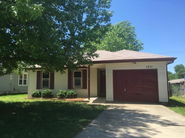 1631 N Lone Pine Ave, Springfield, MO 65803 photo 1