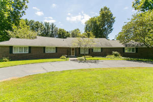 2230 E Fritts Ln, Springfield, MO 65804 photo 1