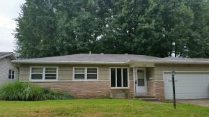 1456 E Wayland St, Springfield, MO 65804 photo 1