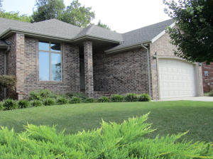 3221 W Sunset St, Springfield, MO 65807 photo 1