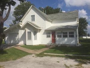 205 E Pine St, Strafford, MO 65757 photo 1