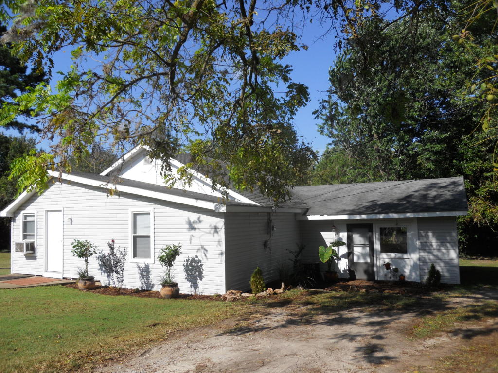 1001 Morgan Ave, Aurora, MO 65605 photo 1