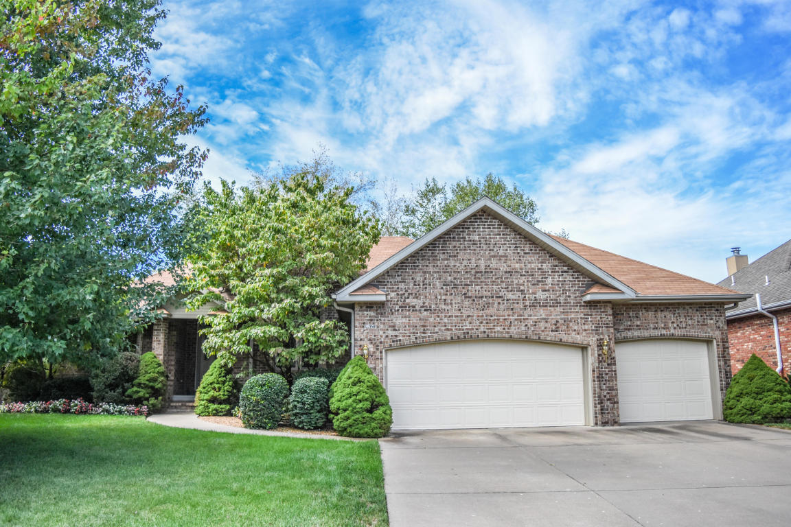 4621 S Forest Ave, Springfield, MO 65810 photo 1