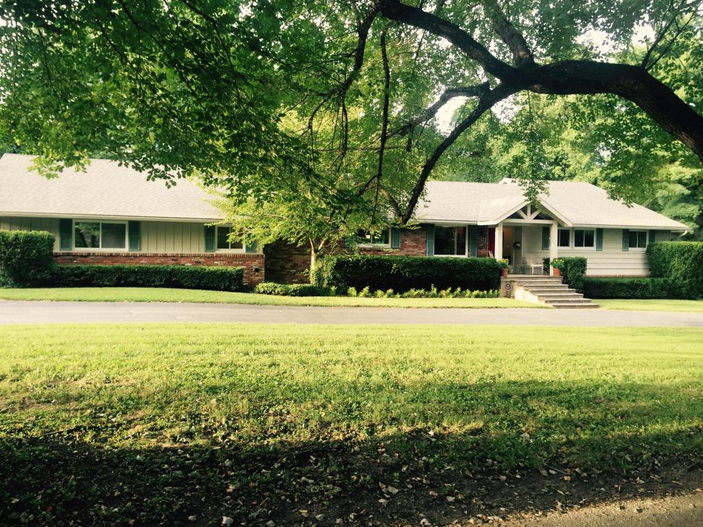 2333 E Fritts Ln, Springfield, MO 65804 photo 1