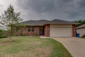 3307 S Valley View Dr, Springfield, MO 65807 photo 1