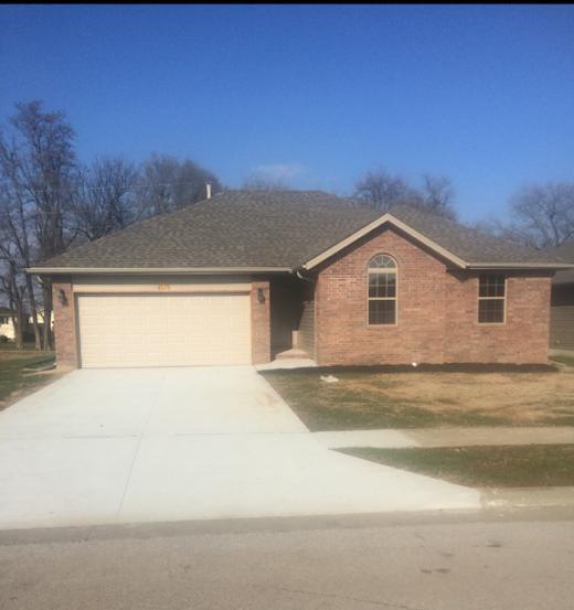 4579 W Brownstone, Springfield, MO 65807 photo 1