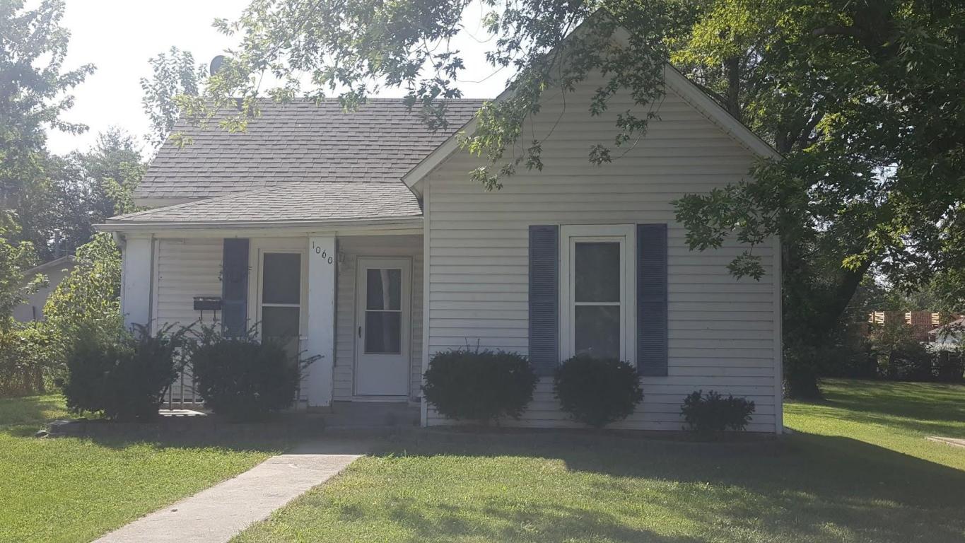 1060 E Atlantic St, Springfield, MO 65803 photo 1