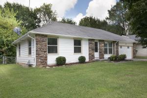 3017 E Hawkins St, Springfield, MO 65804 photo 1