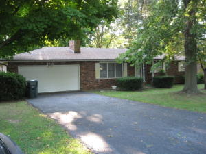 1104 S Tyler Ave, Aurora, MO 65605 photo 1