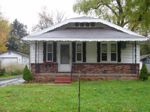 1160 S Crutcher Ave, Springfield, MO 65804 photo 1