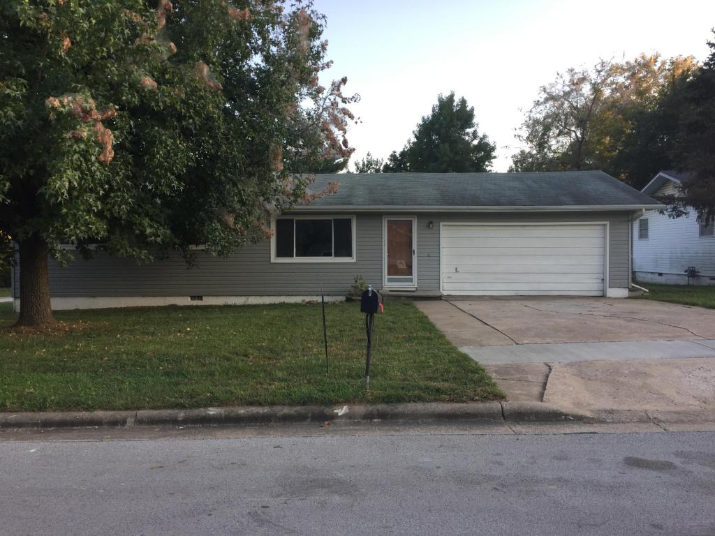 2744 W Sylvia Ct, Springfield, MO 65803 photo 1