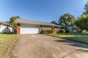 1257 Edgewood St, Springfield, MO 65804 photo 1