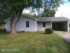 1702 N Ash St, Nevada, MO 64772 photo 1