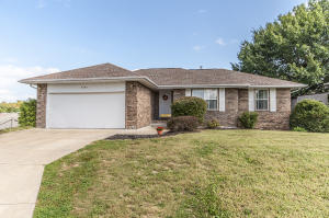 3505 W Dylan Dr, Springfield, MO 65807 photo 1