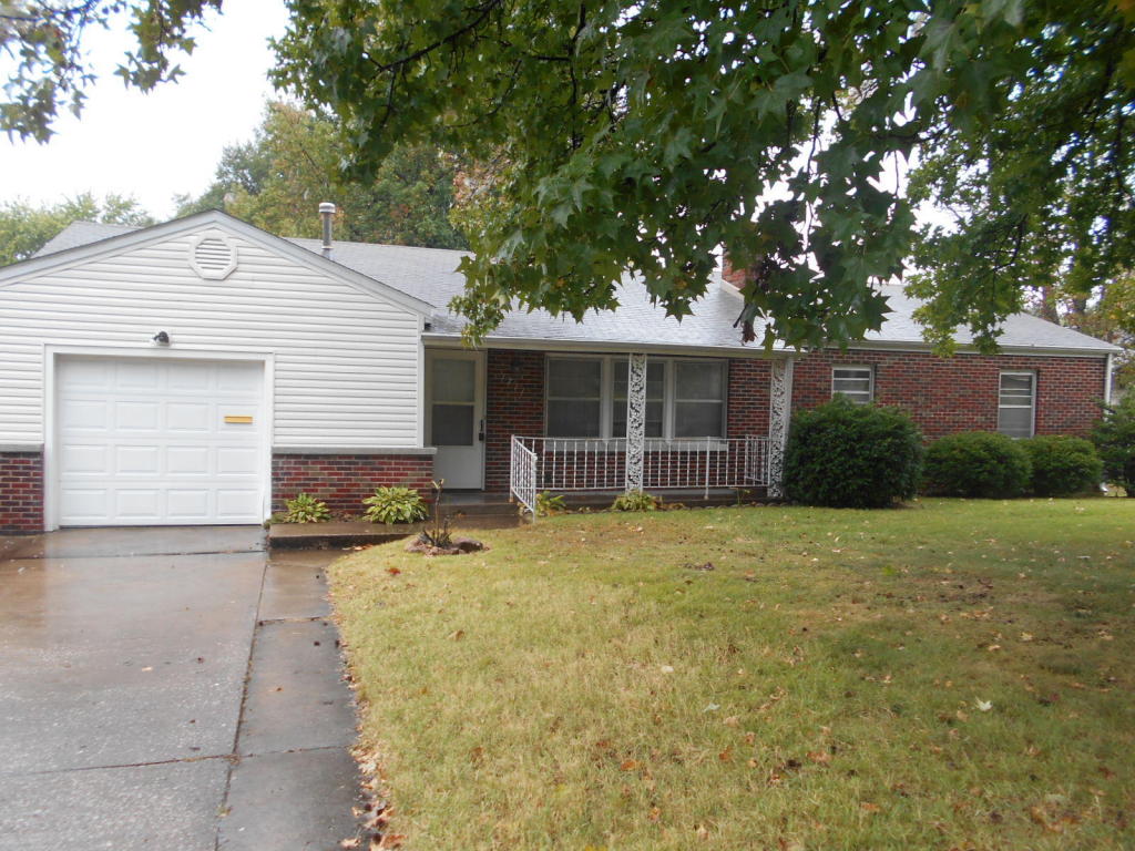 1711 S Montebello Ave, Springfield, MO 65807 photo 1