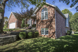 5101 S Winslow Ct, Springfield, MO 65810 photo 1