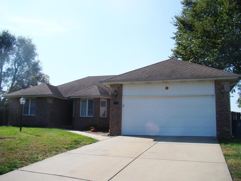 2847 S Weaver Ave, Springfield, MO 65807 photo 1