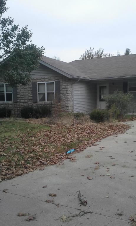 544 S White Oak St, Marshfield, MO 65706 photo 1