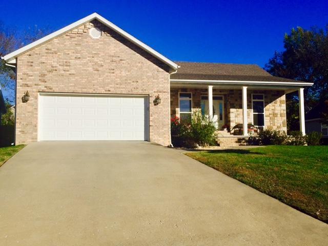 1205 Old Orchard Dr, Monett, MO 65708 photo 1