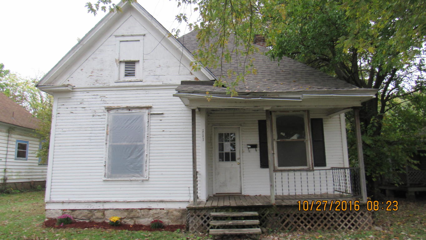 1111 W Webster St, Springfield, MO 65802 photo 1