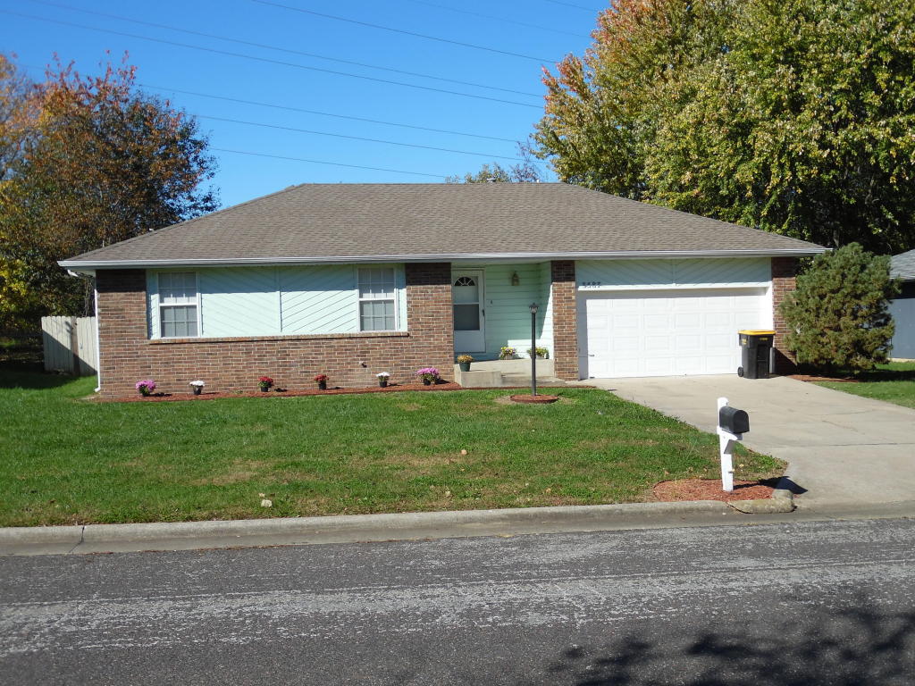 3587 S Colgate Ave, Springfield, MO 65807 photo 1
