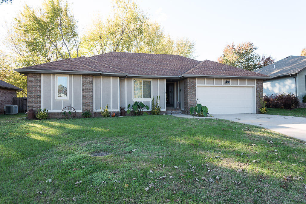 653 S Sparks Ave, Springfield, MO 65802 photo 1
