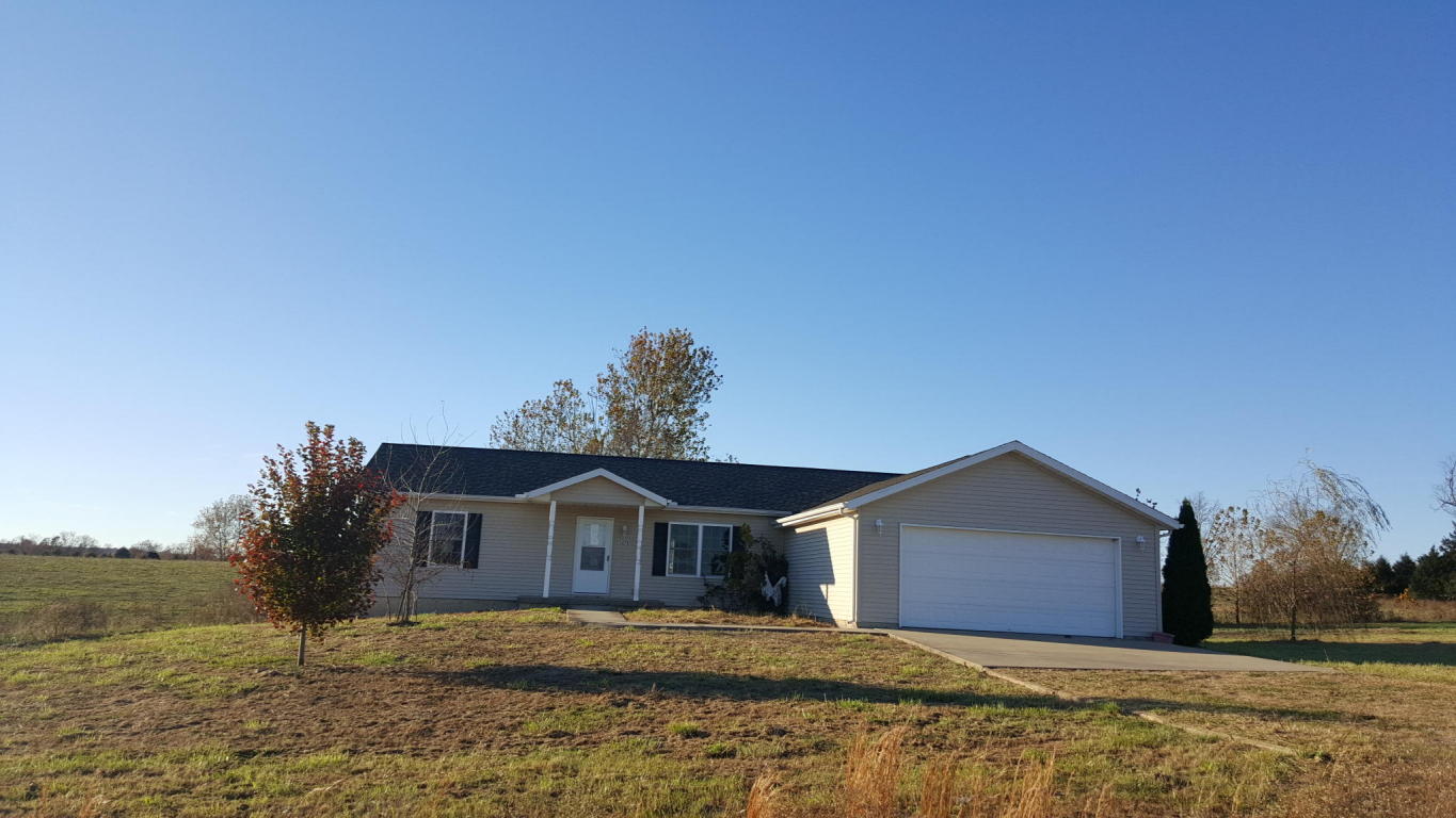 5479 S 248th Rd, Buffalo, MO 65622 photo 1