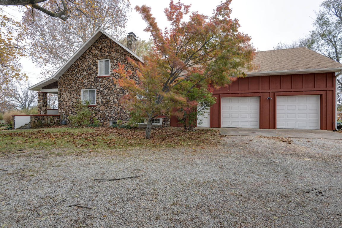 4459 W Mount Vernon St, Springfield, MO 65802 photo 1