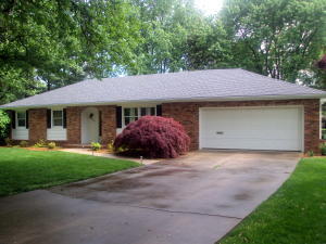 3412 S Pinehurst Ct, Springfield, MO 65807 photo 1
