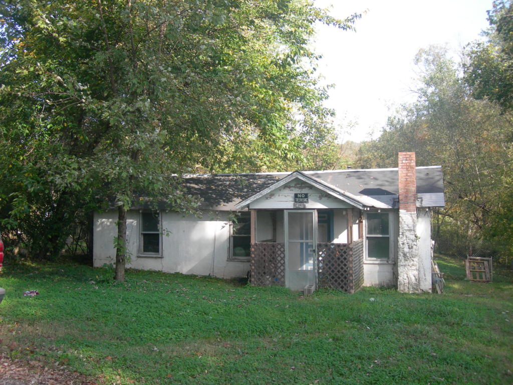 402 Flint St, Lanagan, MO 64847 photo 1