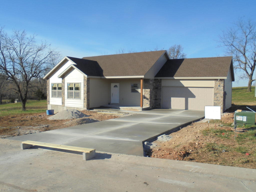 111 Water Ln, Spokane, MO 65754 photo 1