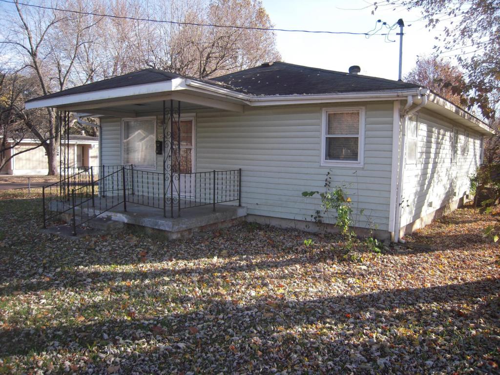 2400 W Nichols St, Springfield, MO 65802 photo 1