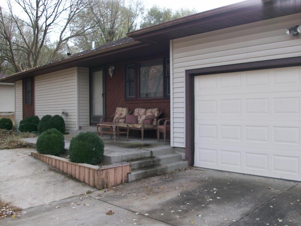 112 W Maple St, Nixa, MO 65714 photo 1