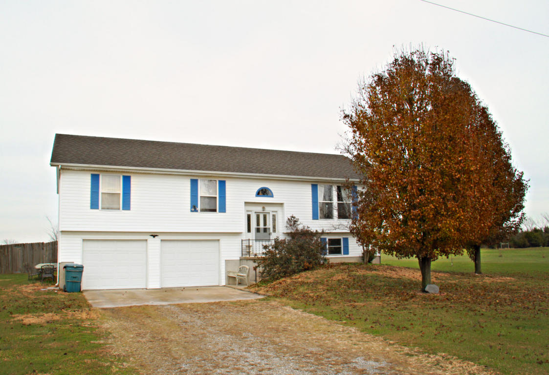 224 Broadview Dr, Marshfield, MO 65706 photo 1