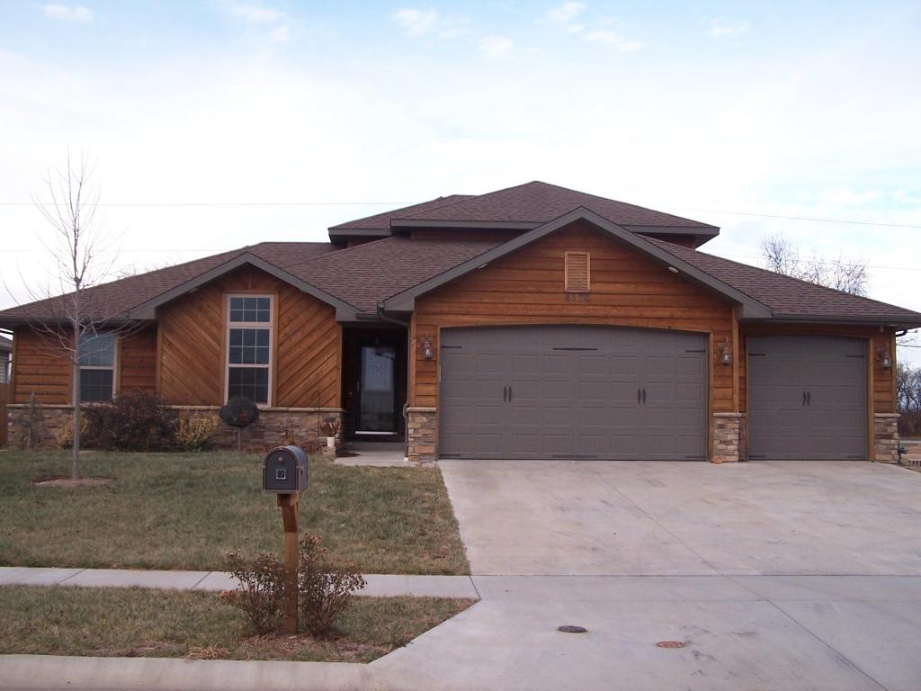 4375 W Nicholas St, Springfield, MO 65802 photo 1