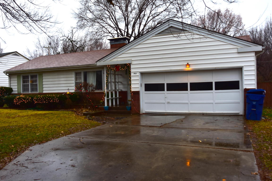 1901 S Virginia Ave, Springfield, MO 65807 photo 1