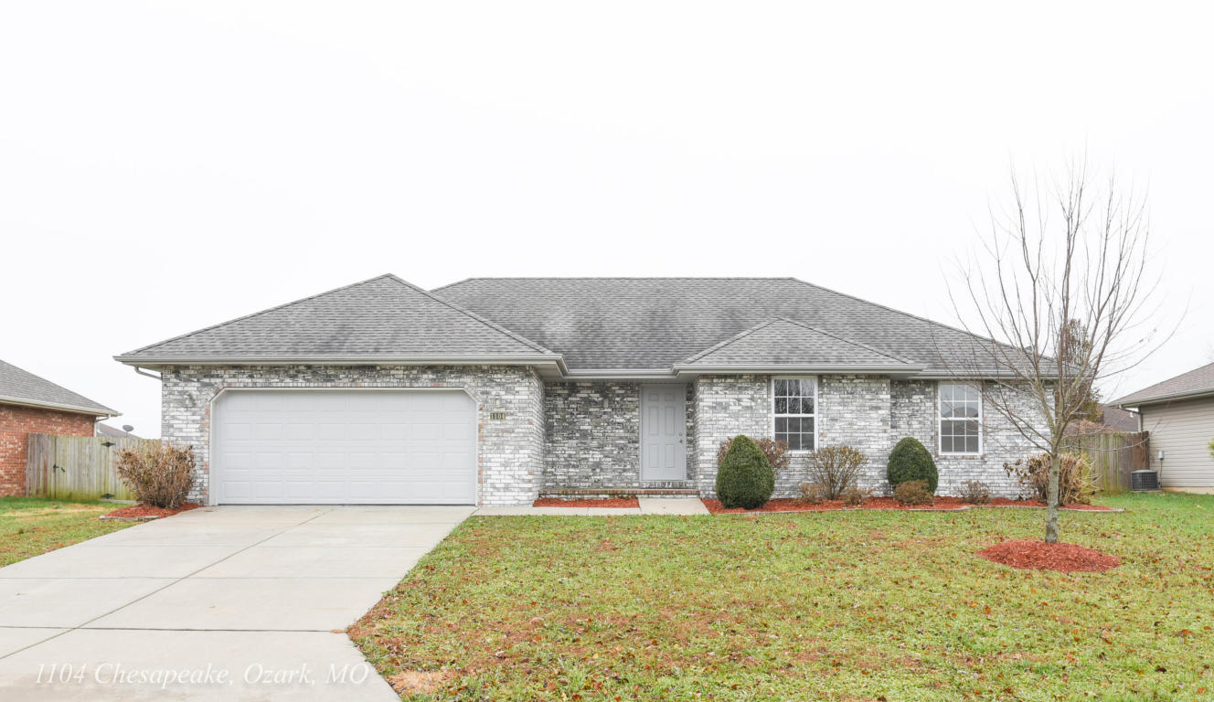 1104 E Chesapeake Dr, Ozark, MO 65721 photo 1