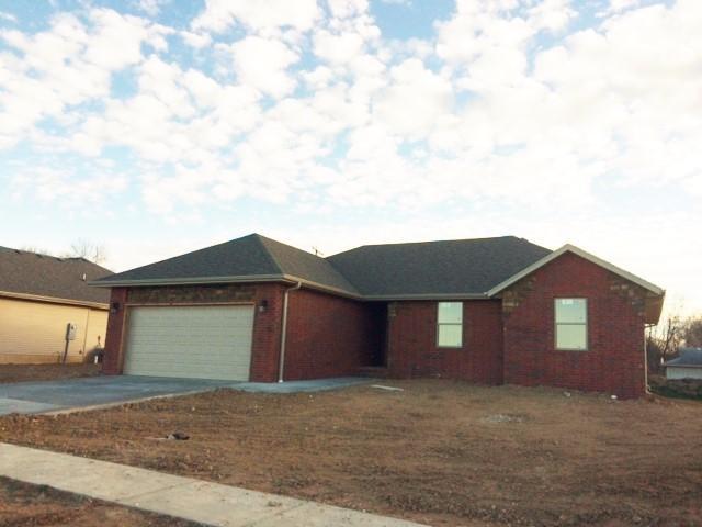 881 E Striper Dr, Nixa, MO 65714 photo 1