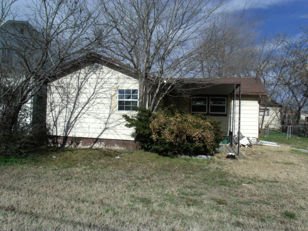 1427 W Lynn St, Springfield, MO 65802 photo 1