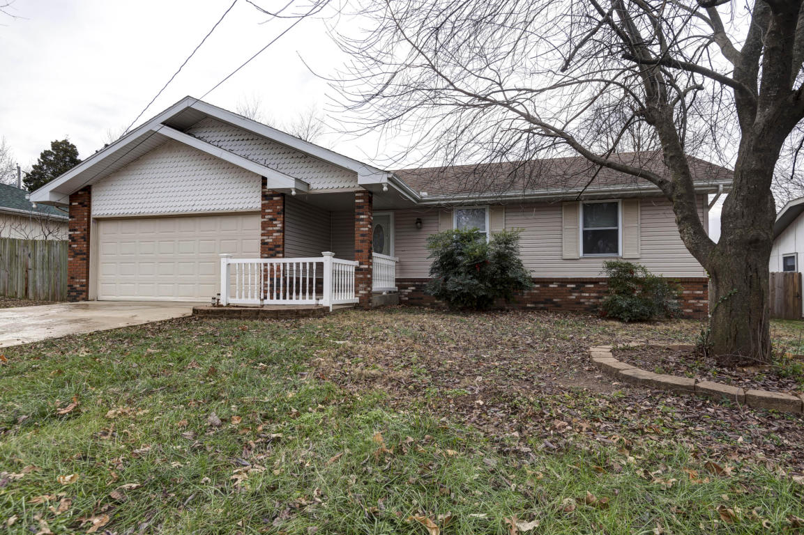 3158 W Riverside St, Springfield, MO 65807 photo 1