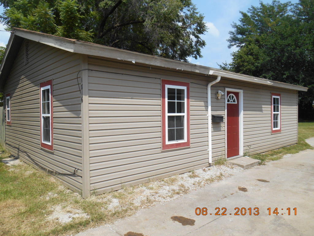 1816 N Colgate Ave, Springfield, MO 65802 photo 1