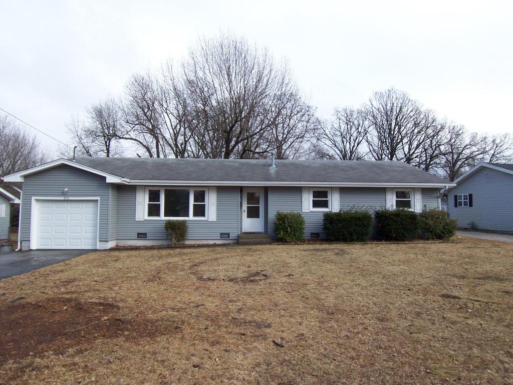 930 S Prince Ln, Springfield, MO 65802 photo 1