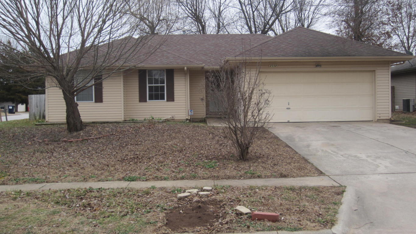 2332 S Orchard Crest Ave, Springfield, MO 65807 photo 1