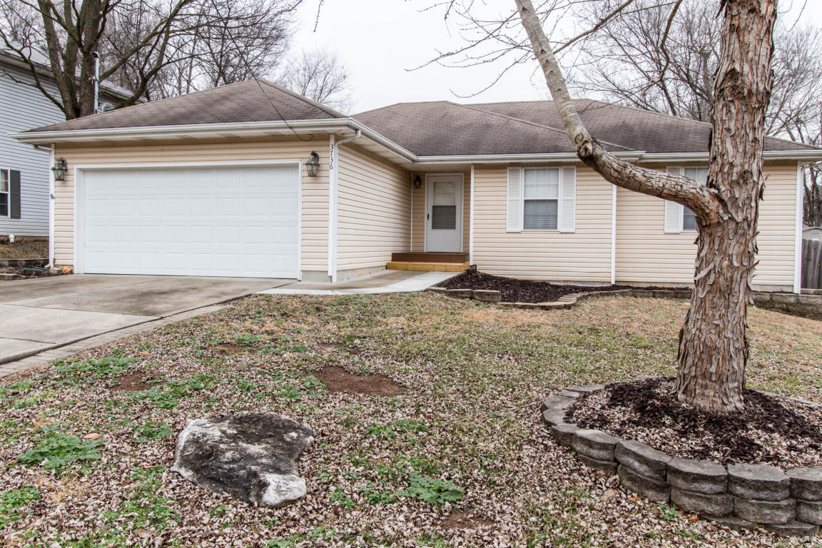 3736 S Oak Ave, Springfield, MO 65804 photo 1