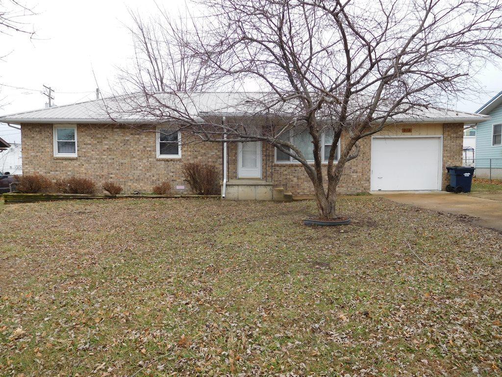 212 Johnson Dr, Buffalo, MO 65622 photo 1