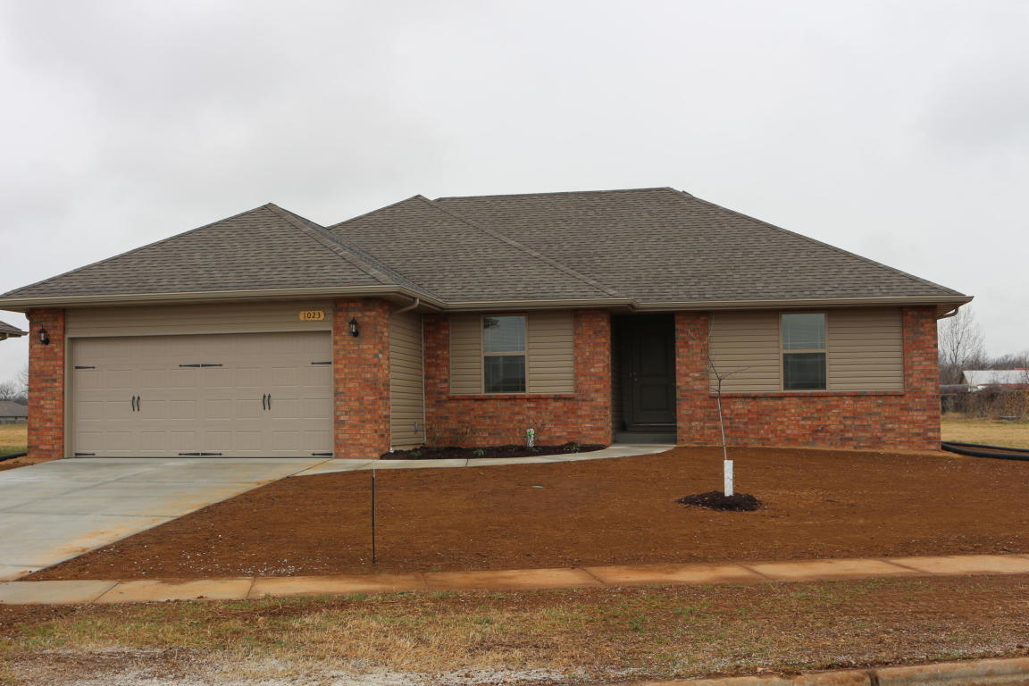 1023 S Tanner Dr, Springfield, MO 65802 photo 1