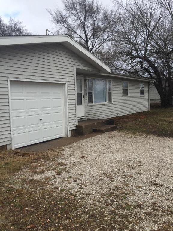 3927 W Camden St, Springfield, MO 65803 photo 1