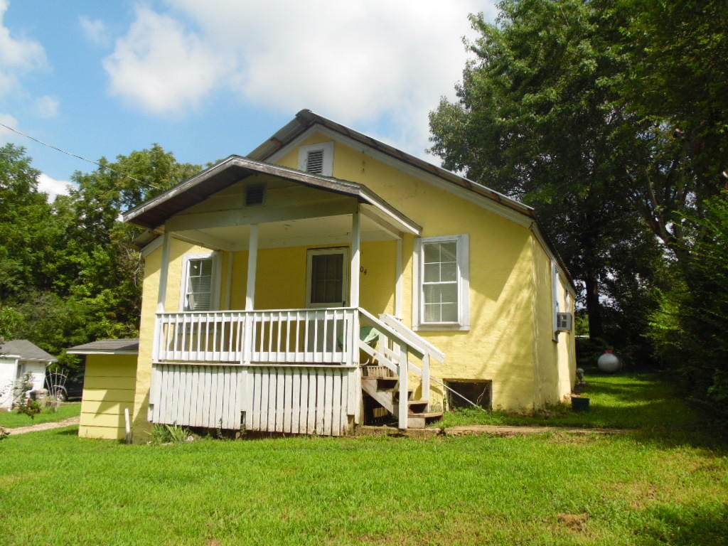 204 W 4th St, Mountain View, MO 65548 photo 1