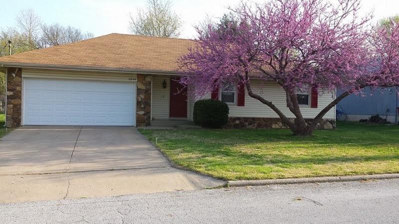 3249 W Highland St, Springfield, MO 65807 photo 1